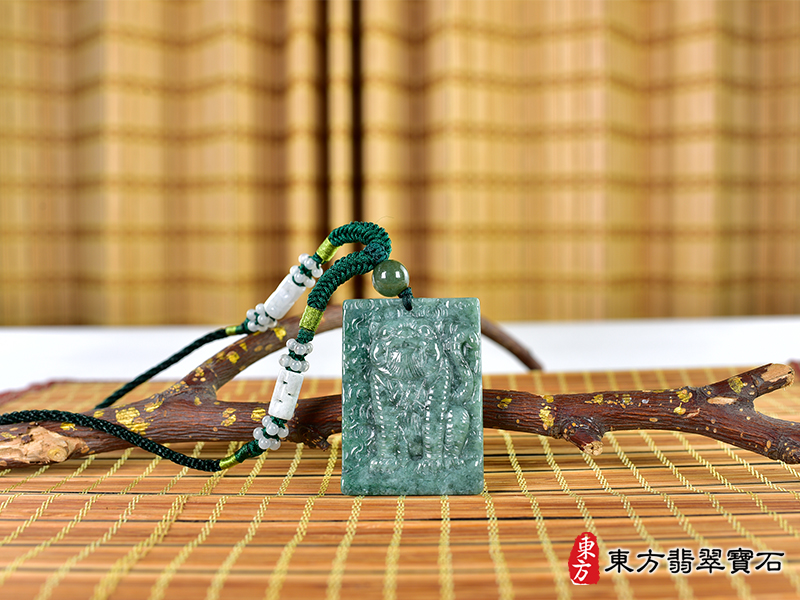 情境翡翠虎項鍊玉珮（虎虎生風：虎牌A貨翡翠虎玉珮、緬甸玉虎玉墜、虎十二生肖項鍊）。TR131。客製化訂做各種翡翠虎吊墜玉珮項鍊。★附A貨翡翠雙證書