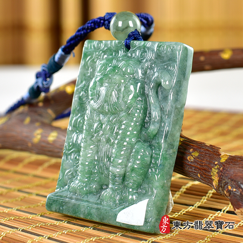 右側翡翠虎項鍊玉珮（虎虎生風：虎牌A貨翡翠虎玉珮、緬甸玉虎玉墜、虎十二生肖項鍊）。TR133。客製化訂做各種翡翠虎吊墜玉珮項鍊。★附A貨翡翠雙證書