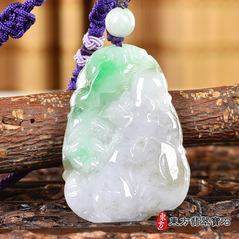正面-翡翠生肖龍三合六合貴人項鍊玉珮（生肖屬龍，最適合配戴三合六合貴人項鍊，鼠猴雞：龍牌A貨翡翠生肖龍玉珮、緬甸玉生肖龍玉墜、龍十二生肖項鍊）。ZH224。客製化訂做各種翡翠生肖龍吊墜玉珮項鍊。★附A貨翡翠雙證書