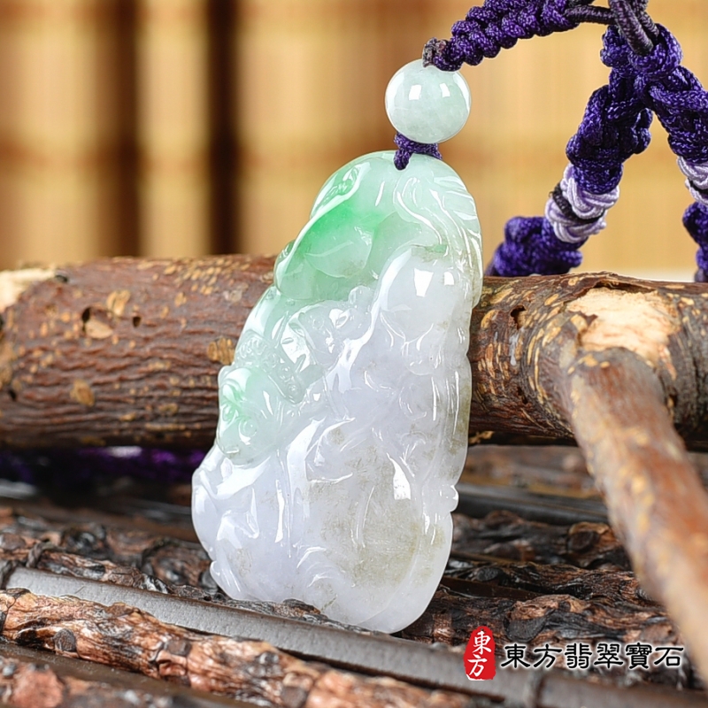 右側-翡翠生肖龍三合六合貴人項鍊玉珮（生肖屬龍，最適合配戴三合六合貴人項鍊，鼠猴雞：龍牌A貨翡翠生肖龍玉珮、緬甸玉生肖龍玉墜、龍十二生肖項鍊）。ZH224。客製化訂做各種翡翠生肖龍吊墜玉珮項鍊。★附A貨翡翠雙證書