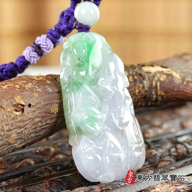 左側-翡翠生肖龍三合六合貴人項鍊玉珮（生肖屬龍，最適合配戴三合六合貴人項鍊，鼠猴雞：龍牌A貨翡翠生肖龍玉珮、緬甸玉生肖龍玉墜、龍十二生肖項鍊）。ZH224。客製化訂做各種翡翠生肖龍吊墜玉珮項鍊。★附A貨翡翠雙證書