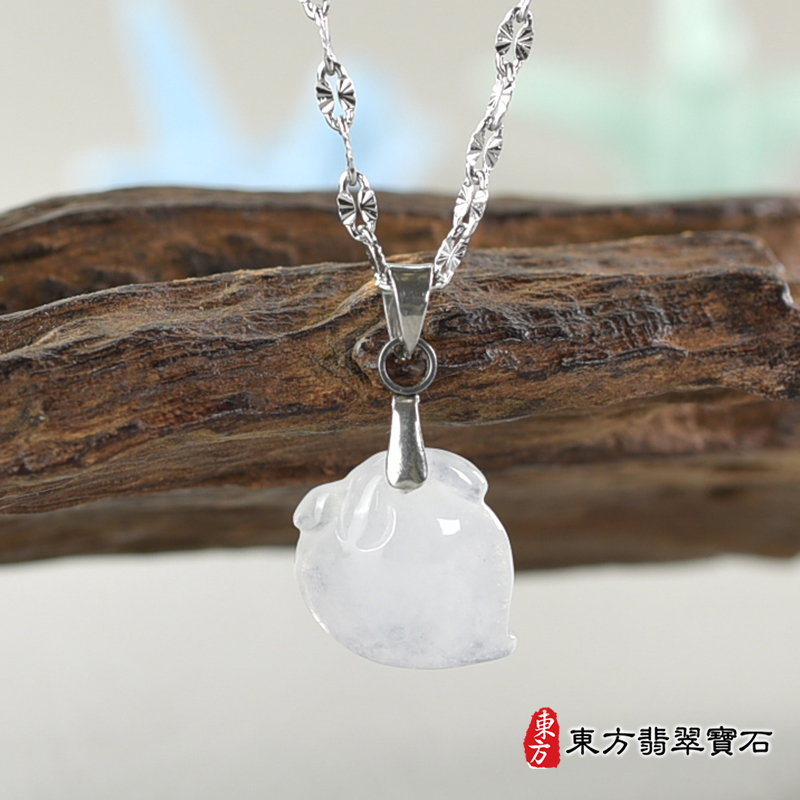 翡翠壽桃項鍊玉珮（福壽雙全：壽桃牌A貨翡翠壽桃玉珮、緬甸玉壽桃玉墜）。透明色冰糯種壽桃，FW362。客製化訂做各種翡翠壽桃吊墜玉珮項鍊。★附A貨翡翠雙證書