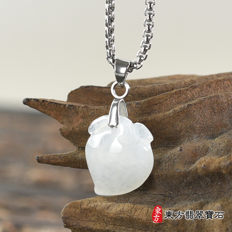 翡翠壽桃項鍊玉珮（福壽雙全：壽桃牌A貨翡翠壽桃玉珮、緬甸玉壽桃玉墜）白色微冰糯種壽桃，FW375。客製化訂做各種翡翠壽桃吊墜玉珮項鍊。★附A貨翡翠雙證書
