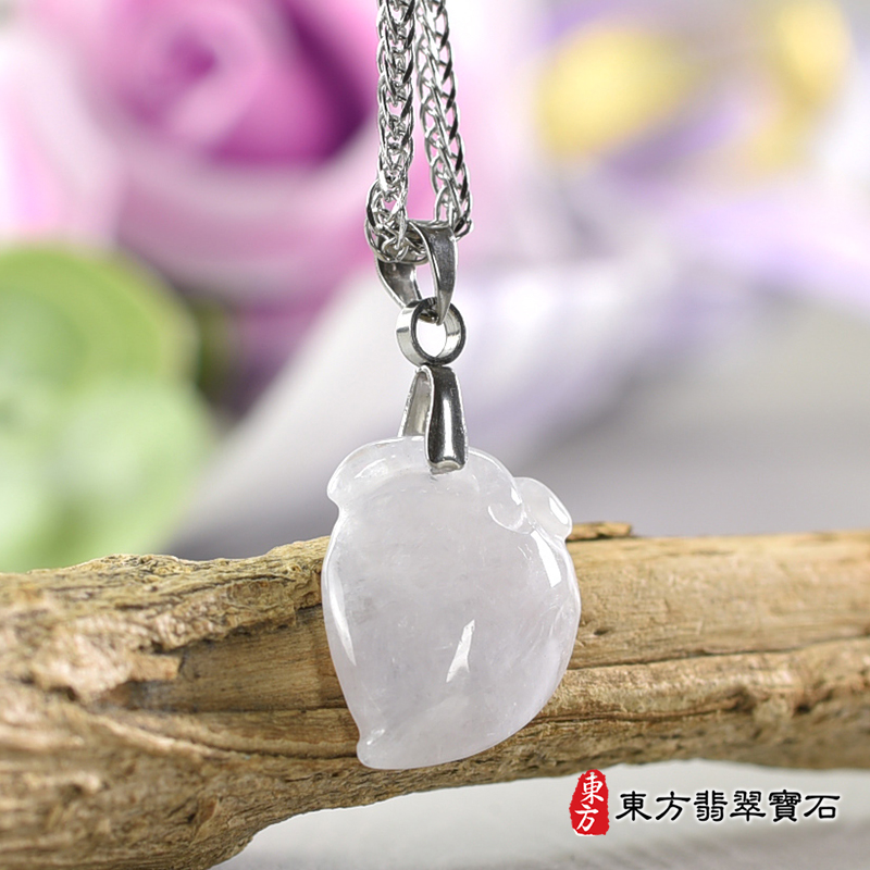 翡翠壽桃項鍊玉珮（福壽雙全：壽桃牌A貨翡翠壽桃玉珮、緬甸玉壽桃玉墜）白色帶點淺紫色冰糯種壽桃，FW399。訂做各種翡翠壽桃吊墜玉珮項鍊。★附A貨翡翠雙證書