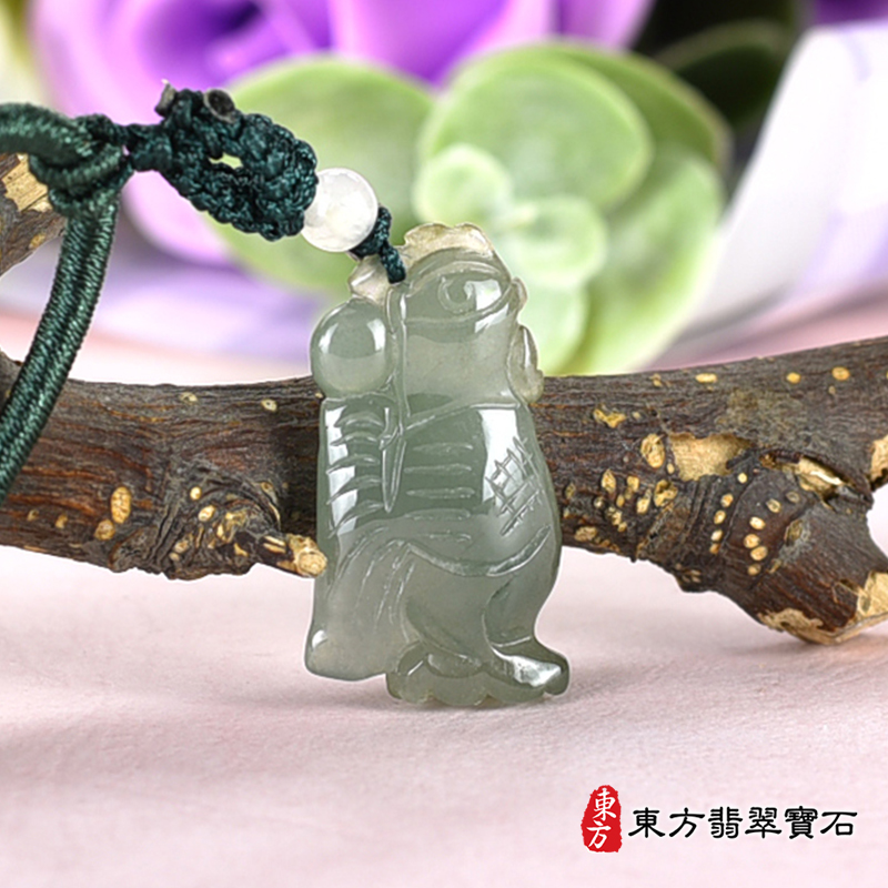 翡翠貓頭鷹項鍊玉珮（翡翠貓頭鷹玉珮、翡翠貓頭鷹玉墜）。綠色糯種翡翠貓頭鷹，BB004。客製化訂做各種翡翠貓頭鷹吊墜玉珮項鍊。★附東方翡翠寶石保證卡