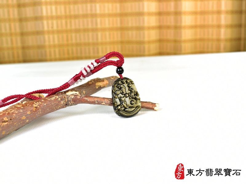 意境-金曜石生肖虎、馬、狗三合貴人項鍊玉珮（生肖屬虎、馬、狗，最適合配戴三合貴人項鍊，虎、馬、狗：金曜石生肖虎、馬、狗玉珮、金曜石生肖虎、馬、狗玉墜、虎、馬、狗十二生肖項鍊）。金曜石虎、馬、狗，ZH236。客製化訂做各種金曜石生肖虎、馬、狗吊墜玉珮項鍊。★附東方翡翠寶石保證卡