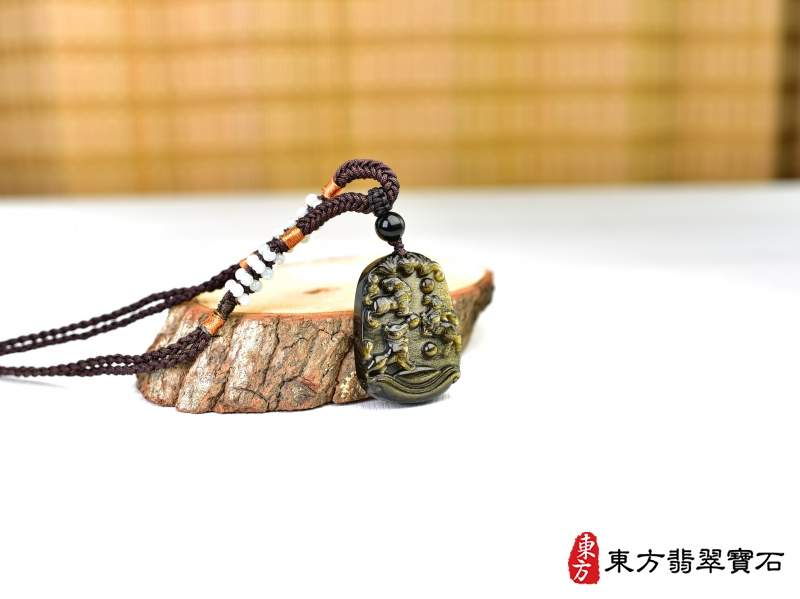 意境-金曜石生肖虎、馬、狗三合貴人項鍊玉珮（生肖屬虎、馬、狗，最適合配戴三合貴人項鍊，虎、馬、狗：金曜石生肖虎、馬、狗玉珮、金曜石生肖虎、馬、狗玉墜、虎、馬、狗十二生肖項鍊）。金曜石虎、馬、狗，ZH237。客製化訂做各種金曜石生肖虎、馬、狗吊墜玉珮項鍊。★附東方翡翠寶石保證卡