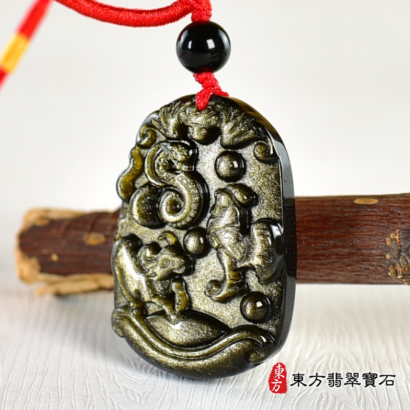 右側-金曜石生肖蛇、雞、牛三合貴人項鍊玉珮（生肖屬蛇、雞、牛，最適合配戴三合貴人項鍊，蛇、雞、牛：金曜石生肖蛇、雞、牛玉珮、金曜石生肖蛇、雞、牛玉墜、蛇、雞、牛十二生肖項鍊）。金曜石蛇、雞、牛，ZH241。客製化訂做各種金曜石生肖蛇、雞、牛吊墜玉珮項鍊。★附東方翡翠寶石保證卡