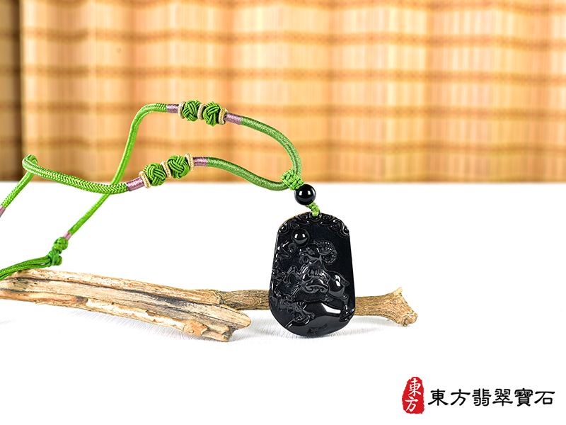 情境金曜石羊項鍊玉珮（羊眉吐氣、洋洋如意：羊牌金曜石羊玉珮、金曜石羊玉墜、羊十二生肖項鍊）。金曜石羊，GO060。客製化訂做各種金曜石羊吊墜玉珮項鍊。★附東方翡翠寶石保證卡