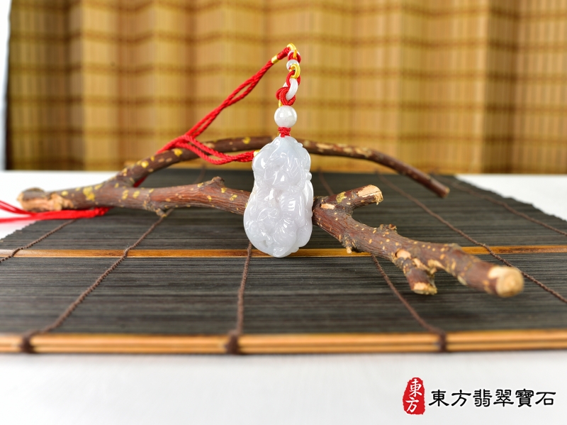 意境-翡翠生肖狗三合六合貴人項鍊玉珮（生肖屬狗，最適合配戴三合六合貴人項鍊，馬虎兔：狗牌A貨翡翠生肖狗玉珮、緬甸玉生肖狗玉墜、狗十二生肖項鍊）。ZH254。客製化訂做各種翡翠生肖狗吊墜玉珮項鍊。★附A貨翡翠雙證書