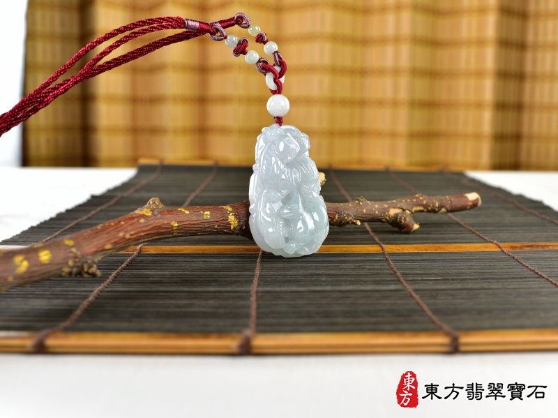 意境-翡翠生肖馬三合六合貴人項鍊玉珮（生肖屬馬，最適合配戴三合六合貴人項鍊，虎狗羊：馬牌A貨翡翠生肖馬玉珮、緬甸玉生肖馬玉墜、馬十二生肖項鍊）。ZH255。客製化訂做各種翡翠生肖馬吊墜玉珮項鍊。★附A貨翡翠雙證書