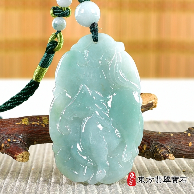 背面-翡翠生肖羊三合六合貴人項鍊玉珮（生肖屬羊，最適合配戴三合六合貴人項鍊，兔豬馬：羊牌A貨翡翠生肖羊玉珮、緬甸玉生肖羊玉墜、羊十二生肖項鍊）。ZH257。客製化訂做各種翡翠生肖羊吊墜玉珮項鍊。★附A貨翡翠雙證書