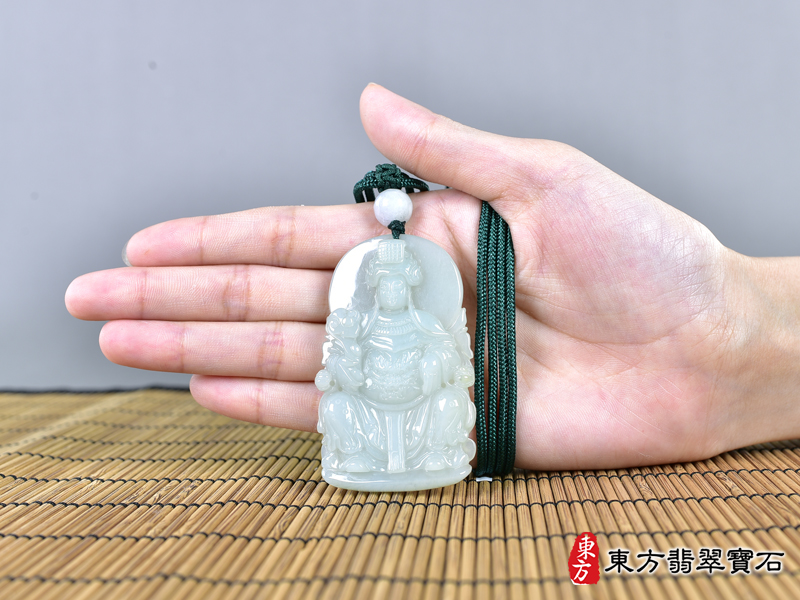 大小翡翠媽祖項鍊玉珮（天上聖母：媽祖牌A貨翡翠媽祖玉珮、緬甸玉媽祖玉墜）。綠色糯種媽祖，MD250。客製化訂做各種翡翠媽祖吊墜玉珮項鍊。★附A貨翡翠雙證書