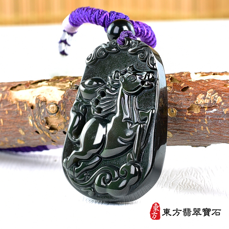 右側金曜石馬項鍊玉珮（馬到成功：馬牌金曜石馬玉珮、金曜石馬玉墜、馬十二生肖項鍊）。金曜石馬，HO070。客製化訂做各種金曜石馬吊墜玉珮項鍊。★附東方翡翠寶石保證卡