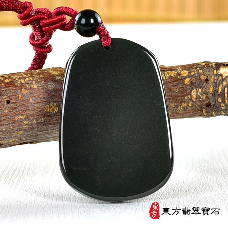 背面金曜石馬項鍊玉珮（馬到成功：馬牌金曜石馬玉珮、金曜石馬玉墜、馬十二生肖項鍊）。金曜石馬，HO071。客製化訂做各種金曜石馬吊墜玉珮項鍊。★附東方翡翠寶石保證卡