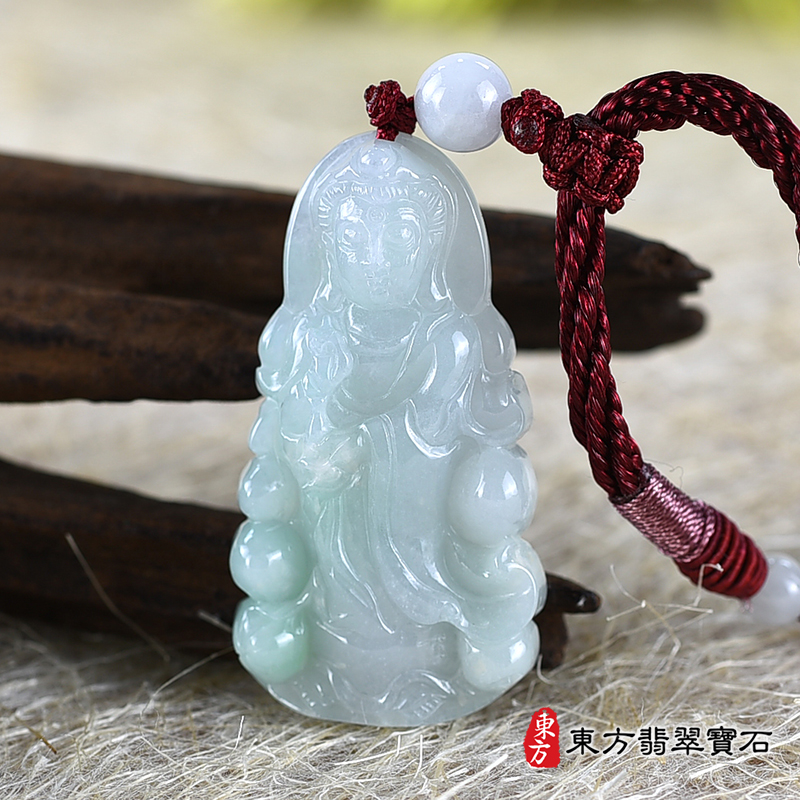 正面翡翠觀世音菩薩項鍊玉珮（觀世音菩薩、寶瓶觀音：觀世音菩薩牌A貨翡翠觀世音菩薩玉珮、緬甸玉觀世音菩薩玉墜）。淡綠色糯種觀世音菩薩，GY1791。客製化訂做各種翡翠觀世音菩薩吊墜玉珮項鍊。★附A貨翡翠雙證書