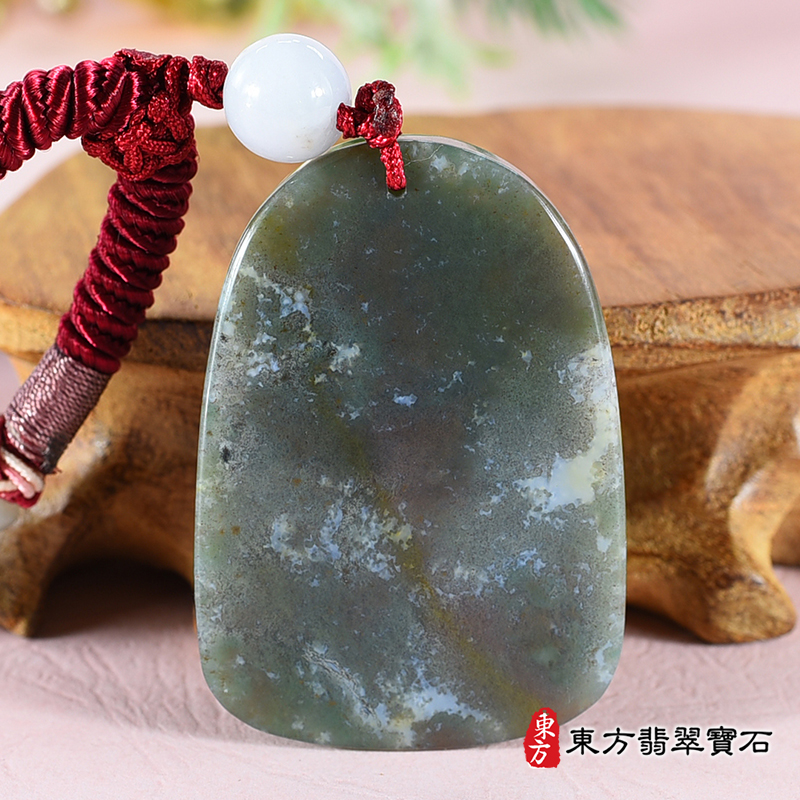 背面水草玉鬼谷子項鍊玉珮（王禪老祖：鬼谷子牌A貨水草玉鬼谷子玉珮、緬甸玉鬼谷子玉墜）。水草玉鬼谷子，KN220。客製化訂做各種水草玉鬼谷子吊墜玉珮項鍊。★附A貨翡翠雙證書