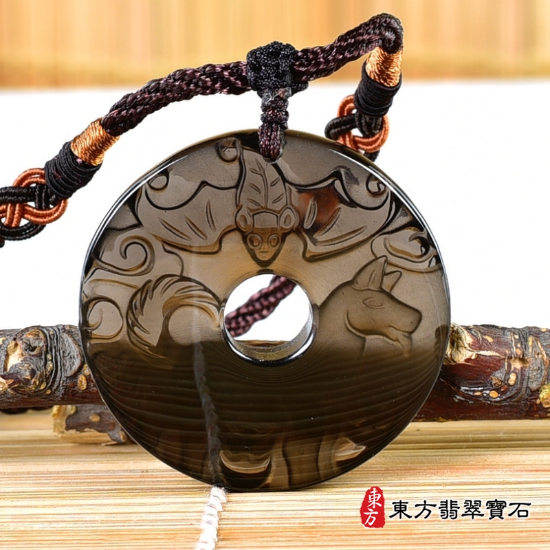 背面-黑曜石狗項鍊玉珮（狗來富貴：狗牌黑曜石狗玉珮、黑曜石狗玉墜、狗十二生肖項鍊）。黑曜石狗，DO046。客製化訂做各種黑曜石狗吊墜玉珮項鍊。★附東方翡翠寶石保證卡