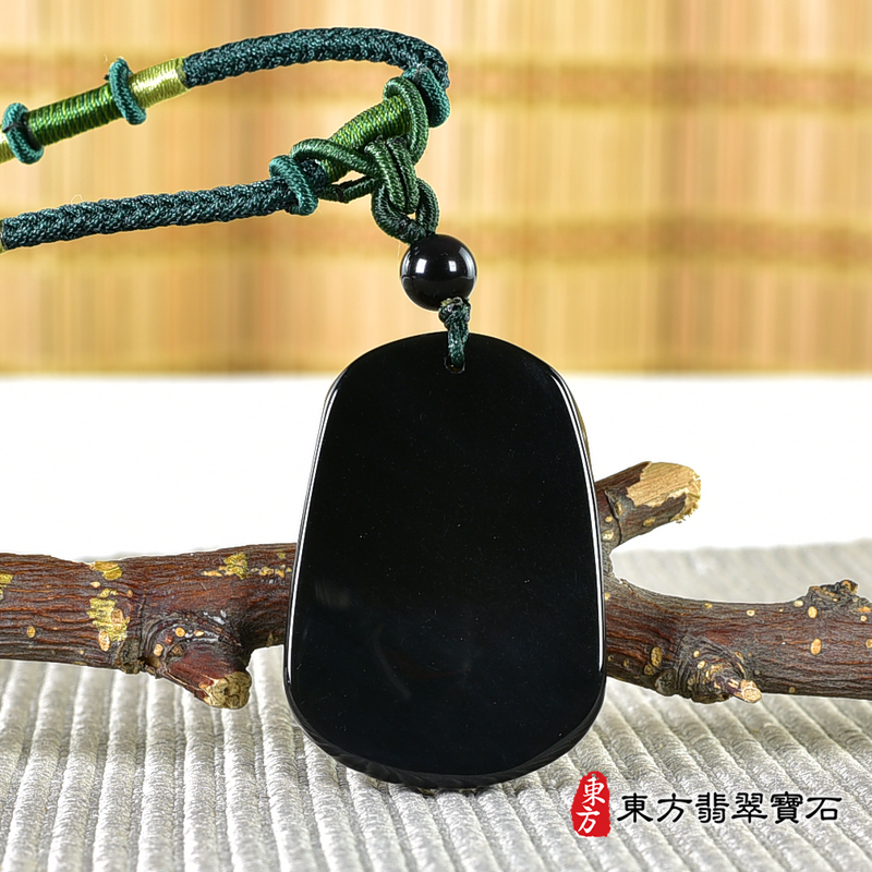 背面金曜石牛項鍊玉珮（牛運亨通：牛牌金曜石牛玉珮、金曜石牛玉墜、牛十二生肖項鍊）。金曜石牛，CO050。客製化訂做各種金曜石牛吊墜玉珮項鍊。★附東方翡翠寶石保證卡