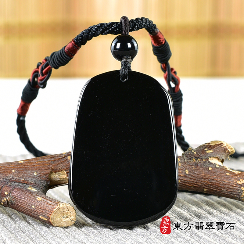 背面黑曜石牛項鍊玉珮（牛運亨通：牛牌黑曜石牛玉珮、黑曜石牛玉墜、牛十二生肖項鍊）。黑曜石牛，CO053。客製化訂做各種黑曜石牛吊墜玉珮項鍊。★附東方翡翠寶石保證卡