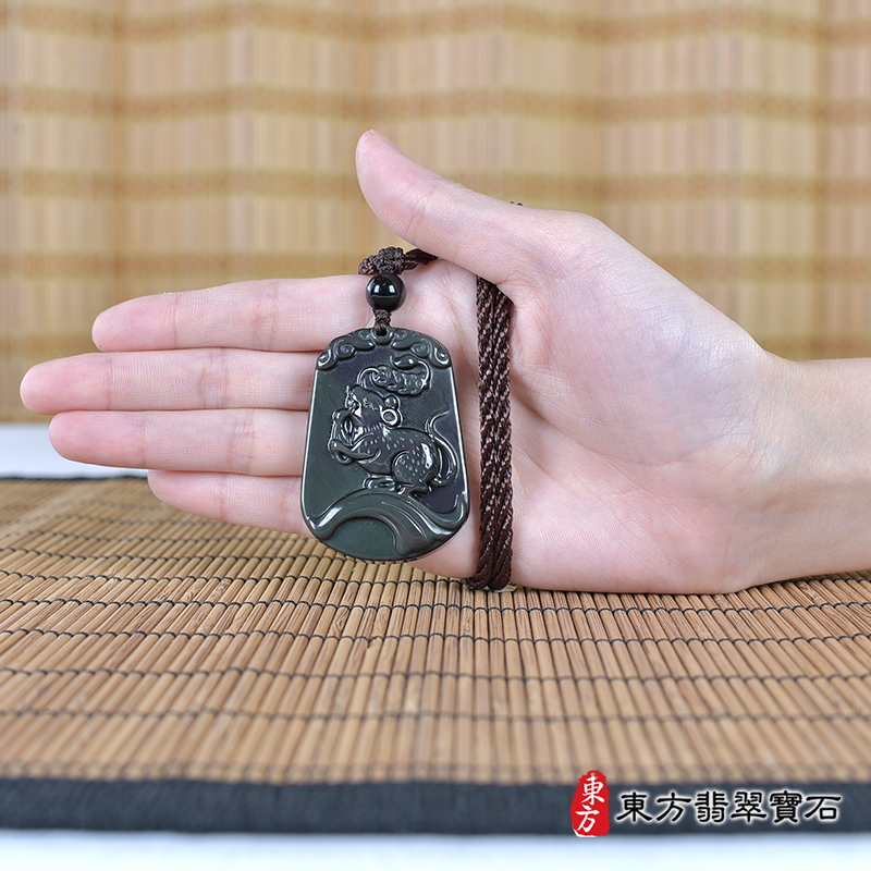大小金曜石鼠項鍊玉珮（金錢鼠：鼠牌金曜石鼠玉珮、金曜石鼠玉墜、鼠十二生肖項鍊）。金曜石鼠，MU065。客製化訂做各種金曜石鼠吊墜玉珮項鍊。★附東方翡翠寶石保證卡
