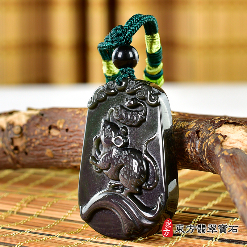 右側金曜石鼠項鍊玉珮（金錢鼠：鼠牌金曜石鼠玉珮、金曜石鼠玉墜、鼠十二生肖項鍊）。金曜石鼠，MU066。客製化訂做各種金曜石鼠吊墜玉珮項鍊。★附東方翡翠寶石保證卡