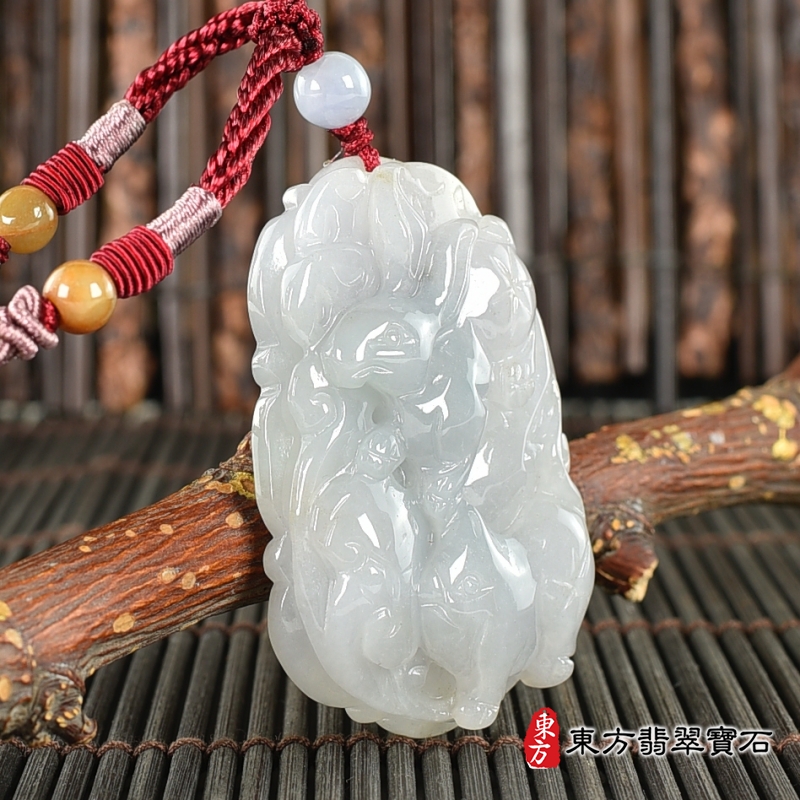 左側-翡翠生肖羊三合六合貴人項鍊玉珮（生肖屬羊，最適合配戴三合六合貴人項鍊，兔豬馬：羊牌A貨翡翠生肖羊玉珮、緬甸玉生肖羊玉墜、羊十二生肖項鍊）。羊，ZH268。客製化訂做各種翡翠生肖羊吊墜玉珮項鍊。★附A貨翡翠雙證書