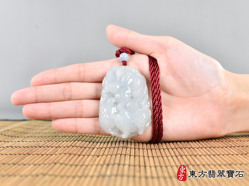 大小-翡翠生肖羊三合六合貴人項鍊玉珮（生肖屬羊，最適合配戴三合六合貴人項鍊，兔豬馬：羊牌A貨翡翠生肖羊玉珮、緬甸玉生肖羊玉墜、羊十二生肖項鍊）。羊，ZH268。客製化訂做各種翡翠生肖羊吊墜玉珮項鍊。★附A貨翡翠雙證書
