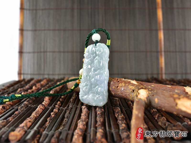 意境-翡翠十二生肖，生生不息，萬物更新貴人項鍊玉珮（十二生肖，最適合配戴生生不息貴人項鍊，十二生肖，生生不息，萬物更新：十二生肖牌A貨翡翠十二生肖玉珮、緬甸玉十二生肖玉墜、十二生肖項鍊）。十二生肖，ZH278。客製化訂做各種翡翠十二生肖吊墜玉珮項鍊。★附A貨翡翠雙證書