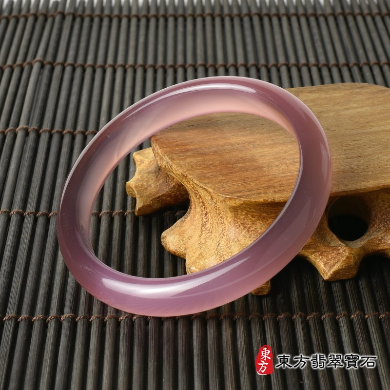 右側-紫瑪瑙手鐲（平口鐲17.5，PC034）。客製化訂做各種紫瑪瑙手鐲。★附東方翡翠寶石證書