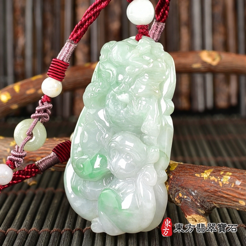 右側-翡翠生肖鼠三合六合貴人項鍊玉珮（生肖屬鼠，最適合配戴三合六合貴人項鍊，龍猴牛：鼠牌A貨翡翠生肖鼠玉珮、緬甸玉生肖鼠玉墜、鼠十二生肖項鍊）。鼠，ZH282。客製化訂做各種翡翠生肖鼠吊墜玉珮項鍊。★附A貨翡翠雙證書