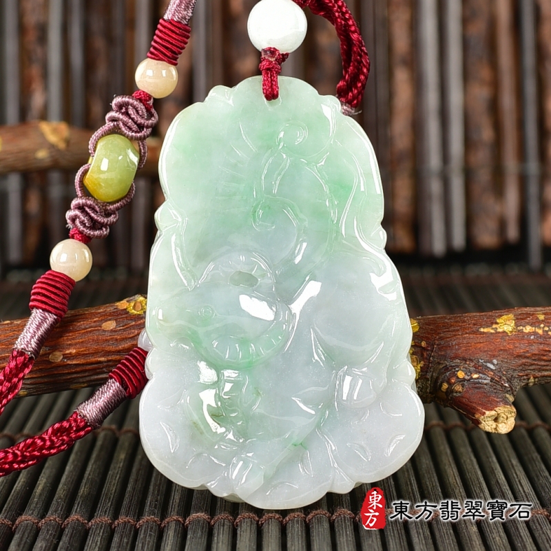 背面-翡翠生肖鼠三合六合貴人項鍊玉珮（生肖屬鼠，最適合配戴三合六合貴人項鍊，龍猴牛：鼠牌A貨翡翠生肖鼠玉珮、緬甸玉生肖鼠玉墜、鼠十二生肖項鍊）。鼠，ZH282。客製化訂做各種翡翠生肖鼠吊墜玉珮項鍊。★附A貨翡翠雙證書