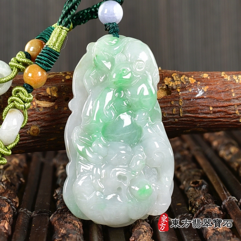 正面-翡翠生肖猴三合六合貴人項鍊玉珮（生肖屬猴，最適合配戴三合六合貴人項鍊，鼠龍蛇：猴牌A貨翡翠生肖猴玉珮、緬甸玉生肖猴玉墜、猴十二生肖項鍊）。猴，ZH283。客製化訂做各種翡翠生肖猴吊墜玉珮項鍊。★附A貨翡翠雙證書