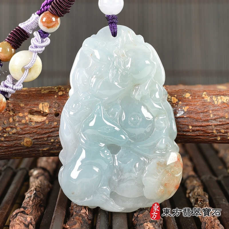 正面-翡翠生肖虎三合六合貴人項鍊玉珮（生肖屬虎，最適合配戴三合六合貴人項鍊，狗馬豬：虎牌A貨翡翠生肖虎玉珮、緬甸玉生肖虎玉墜、虎十二生肖項鍊）。虎，ZH290。客製化訂做各種翡翠生肖虎吊墜玉珮項鍊。★附A貨翡翠雙證書
