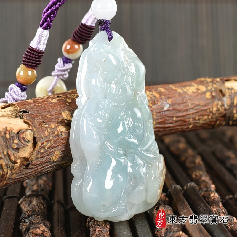 左側-翡翠生肖虎三合六合貴人項鍊玉珮（生肖屬虎，最適合配戴三合六合貴人項鍊，狗馬豬：虎牌A貨翡翠生肖虎玉珮、緬甸玉生肖虎玉墜、虎十二生肖項鍊）。虎，ZH290。客製化訂做各種翡翠生肖虎吊墜玉珮項鍊。★附A貨翡翠雙證書