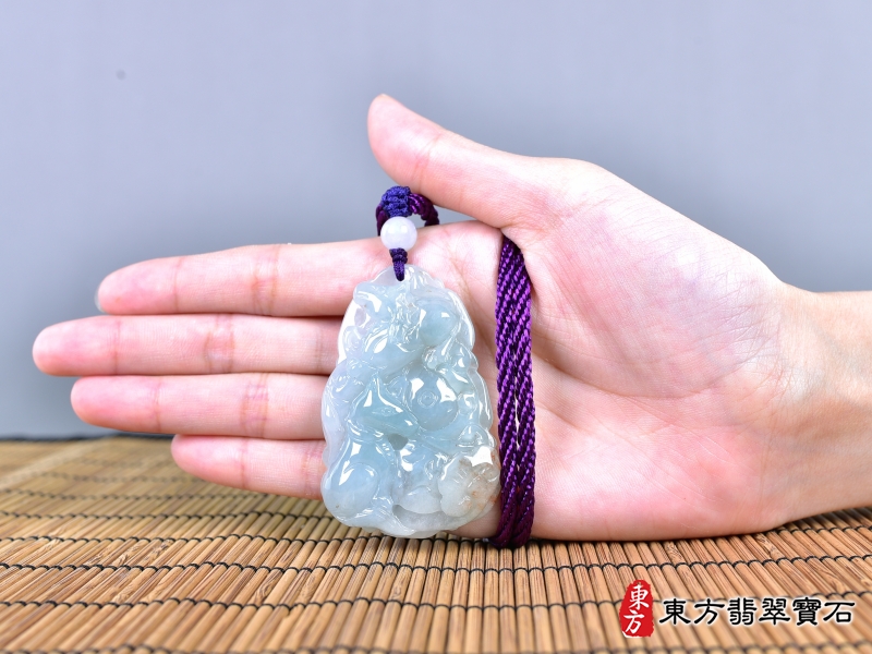 大小-翡翠生肖虎三合六合貴人項鍊玉珮（生肖屬虎，最適合配戴三合六合貴人項鍊，狗馬豬：虎牌A貨翡翠生肖虎玉珮、緬甸玉生肖虎玉墜、虎十二生肖項鍊）。虎，ZH290。客製化訂做各種翡翠生肖虎吊墜玉珮項鍊。★附A貨翡翠雙證書