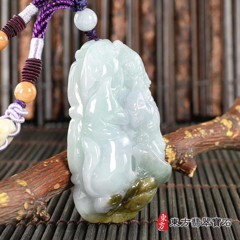 左側-翡翠生肖馬三合六合貴人項鍊玉珮（生肖屬馬，最適合配戴三合六合貴人項鍊，狗虎羊：馬牌A貨翡翠生肖馬玉珮、緬甸玉生肖馬玉墜、馬十二生肖項鍊）。馬，ZH292。客製化訂做各種翡翠生肖馬吊墜玉珮項鍊。★附A貨翡翠雙證書