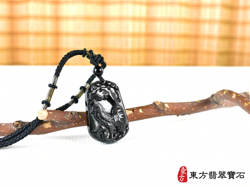 意境-金曜石雞項鍊玉珮（金雞報喜：雞牌金曜石雞玉珮、金曜石雞玉墜、雞十二生肖項鍊）。金曜石雞，GI053。客製化訂做各種金曜石雞吊墜玉珮項鍊。★附A貨翡翠雙證書