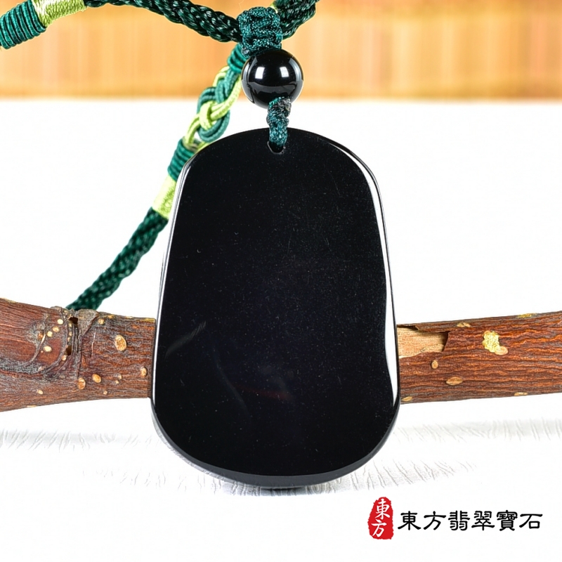 背面-黑曜石雞項鍊玉珮（金雞報喜：雞牌黑曜石雞玉珮、黑曜石雞玉墜、雞十二生肖項鍊）。黑曜石雞，GI056。客製化訂做各種黑曜石雞吊墜玉珮項鍊。★附A貨翡翠雙證書 