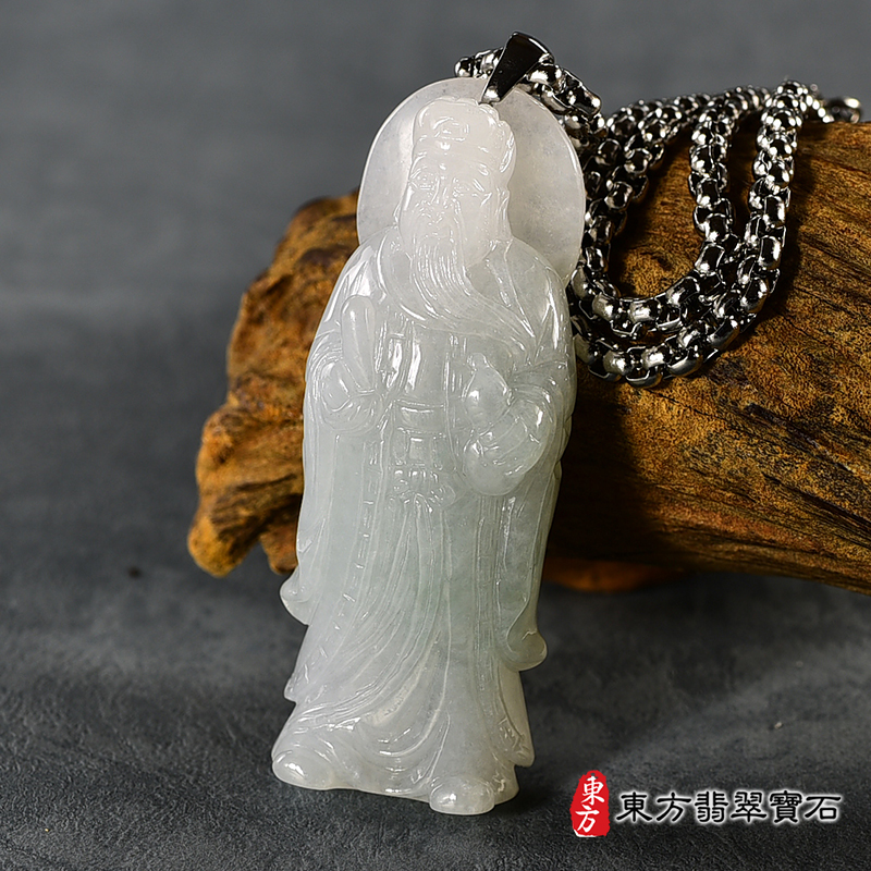 右側翡翠八仙-曹國舅項鍊玉珮（八仙-曹國舅牌A貨翡翠八仙-曹國舅玉珮、緬甸玉八仙-曹國舅玉墜）。糯種翡翠八仙-曹國舅，KN223。客製化訂做各種翡翠八仙-曹國舅吊墜玉珮項鍊。★附A貨翡翠雙證書