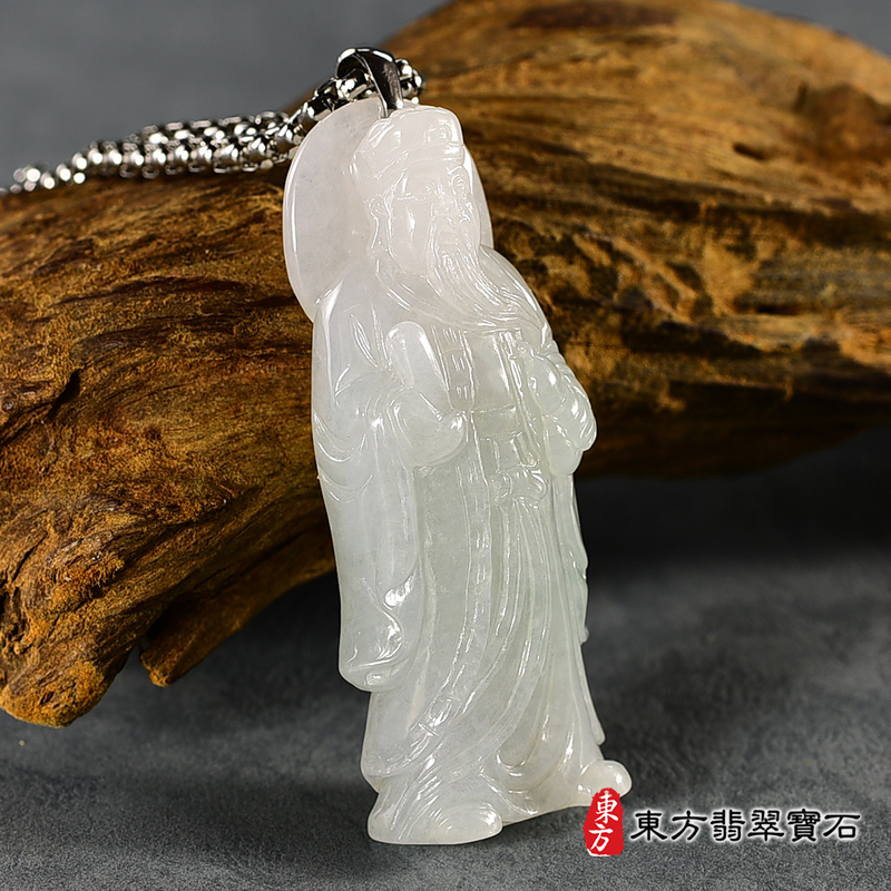 左側翡翠八仙-曹國舅項鍊玉珮（八仙-曹國舅牌A貨翡翠八仙-曹國舅玉珮、緬甸玉八仙-曹國舅玉墜）。糯種翡翠八仙-曹國舅，KN223。客製化訂做各種翡翠八仙-曹國舅吊墜玉珮項鍊。★附A貨翡翠雙證書