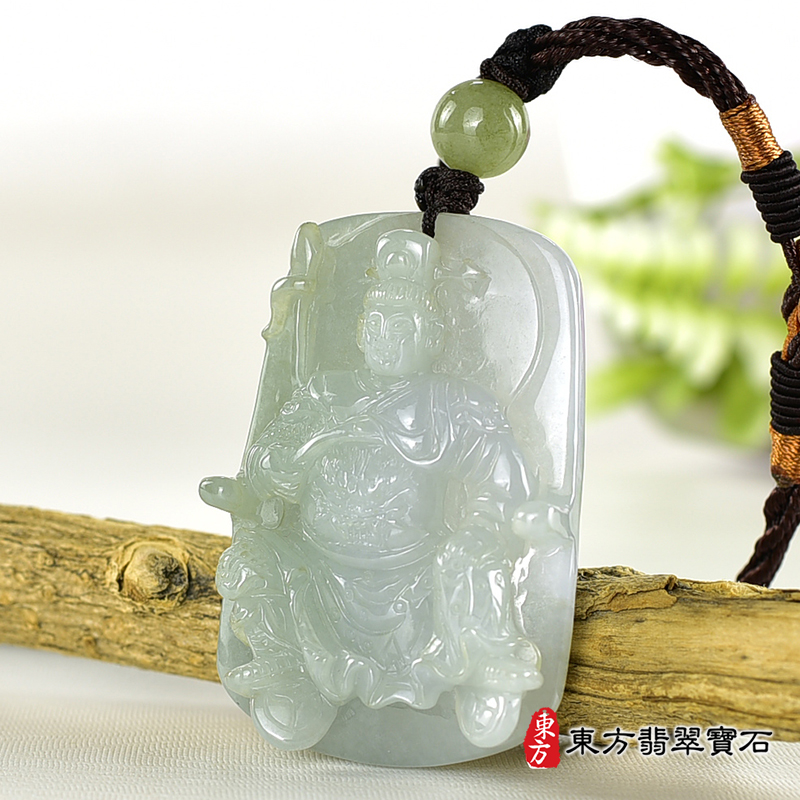 右側（已出售勿下標，可訂做）翡翠三太子項鍊玉珮（中壇元帥、哪吒：三太子牌A貨翡翠三太子玉珮、緬甸玉哪吒三太子玉墜）。綠色糯種三太子，TT192。客製化訂做各種翡翠哪吒三太子吊墜玉珮項鍊。★附A貨翡翠雙證書