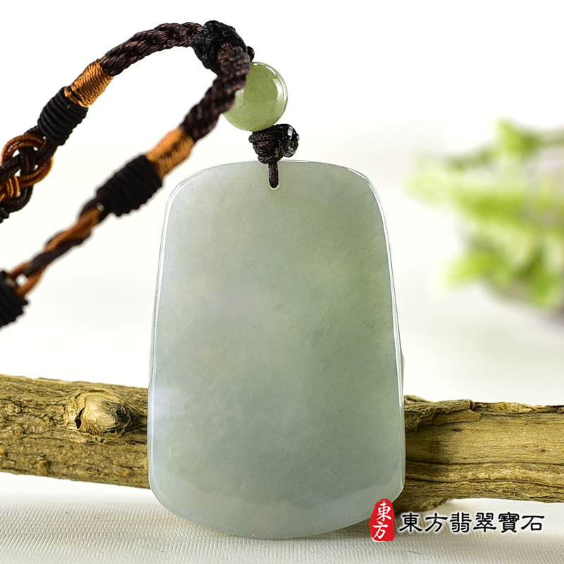 背面（已出售勿下標，可訂做）翡翠三太子項鍊玉珮（中壇元帥、哪吒：三太子牌A貨翡翠三太子玉珮、緬甸玉哪吒三太子玉墜）。綠色糯種三太子，TT192。客製化訂做各種翡翠哪吒三太子吊墜玉珮項鍊。★附A貨翡翠雙證書
