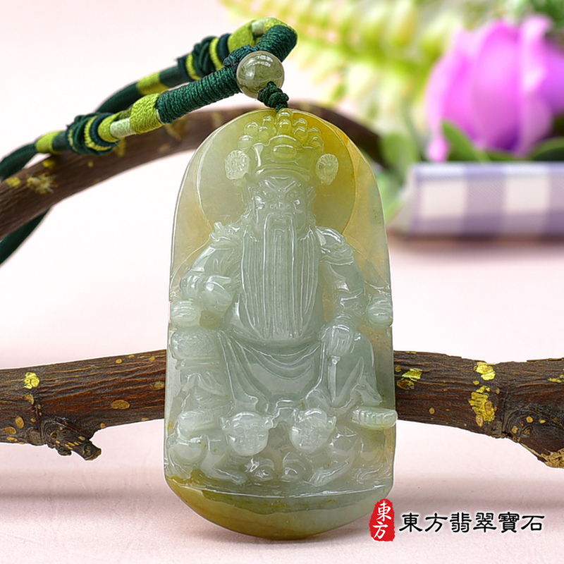 正面（已出售勿下標，可訂做）翡翠池府王爺項鍊玉珮（池府王爺：池府王爺牌A貨翡翠池府王爺玉珮、緬甸玉池府王爺玉墜）。糯種淡綠色帶黃池府王爺，KN232。客製化訂做各種翡翠池府王爺吊墜玉珮項鍊。★附A貨翡翠雙證書