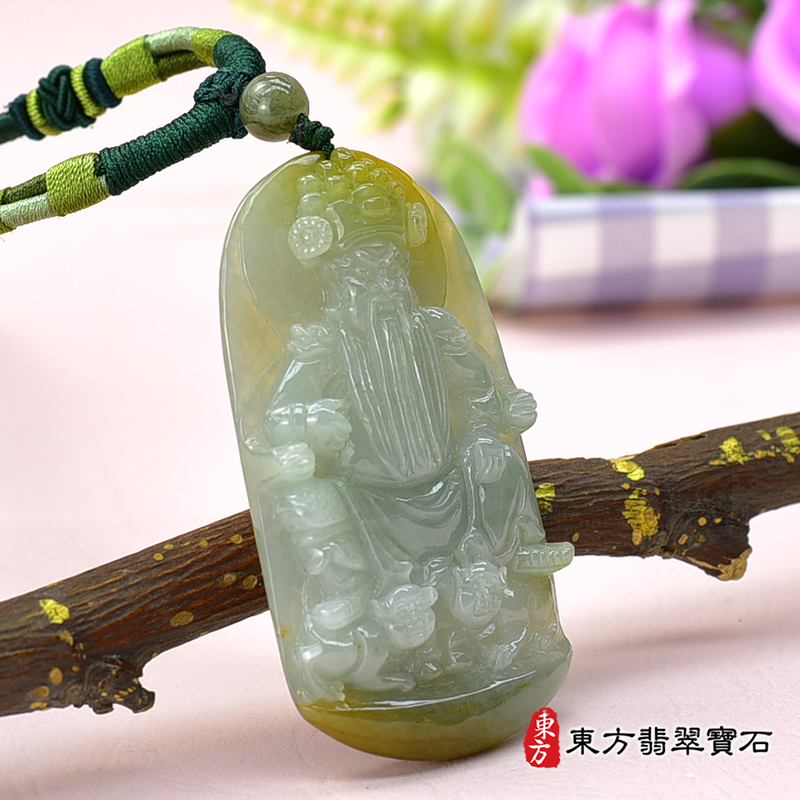 左側（已出售勿下標，可訂做）翡翠池府王爺項鍊玉珮（池府王爺：池府王爺牌A貨翡翠池府王爺玉珮、緬甸玉池府王爺玉墜）。糯種淡綠色帶黃池府王爺，KN232。客製化訂做各種翡翠池府王爺吊墜玉珮項鍊。★附A貨翡翠雙證書