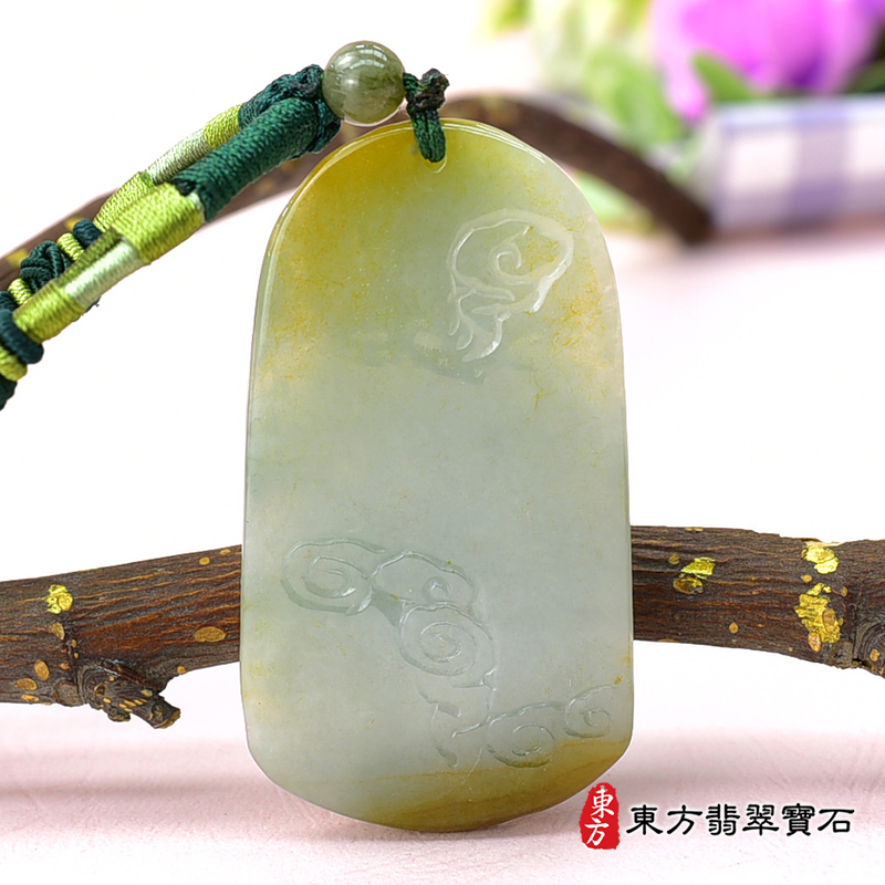背面（已出售勿下標，可訂做）翡翠池府王爺項鍊玉珮（池府王爺：池府王爺牌A貨翡翠池府王爺玉珮、緬甸玉池府王爺玉墜）。糯種淡綠色帶黃池府王爺，KN232。客製化訂做各種翡翠池府王爺吊墜玉珮項鍊。★附A貨翡翠雙證書