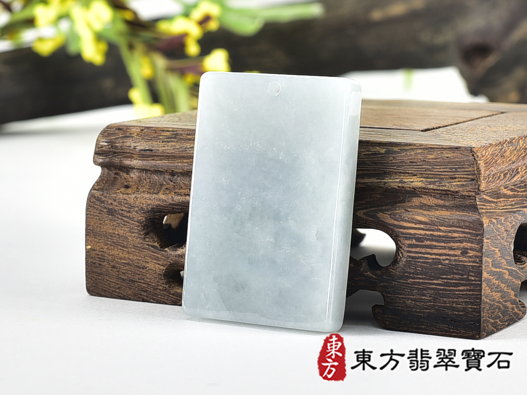 (已售出勿下標,可訂做)翡翠平安無事牌項鍊玉珮(平安無事牌:平安無事牌A貨翡翠平安無事牌玉珮、緬甸玉平安無事牌玉墜)。淡綠色糯種平安無事牌,FP064。客製化訂做各種翡翠平安無事牌吊墜玉珮項鍊。★附A貨翡翠雙證書 1.jpg