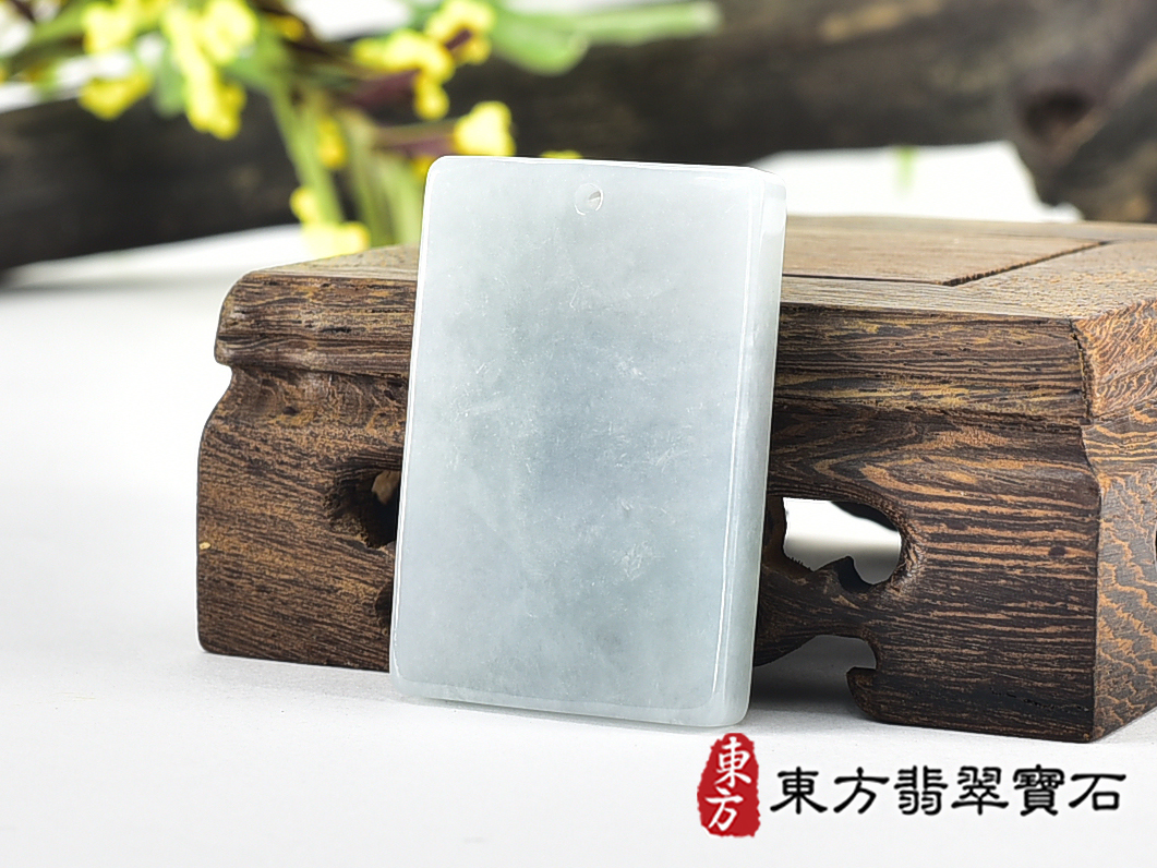 (已售出勿下標,可訂做)翡翠平安無事牌項鍊玉珮(平安無事牌:平安無事牌A貨翡翠平安無事牌玉珮、緬甸玉平安無事牌玉墜)。淡綠色糯種平安無事牌,FP064。客製化訂做各種翡翠平安無事牌吊墜玉珮項鍊。★附A貨翡翠雙證書 4.jpg