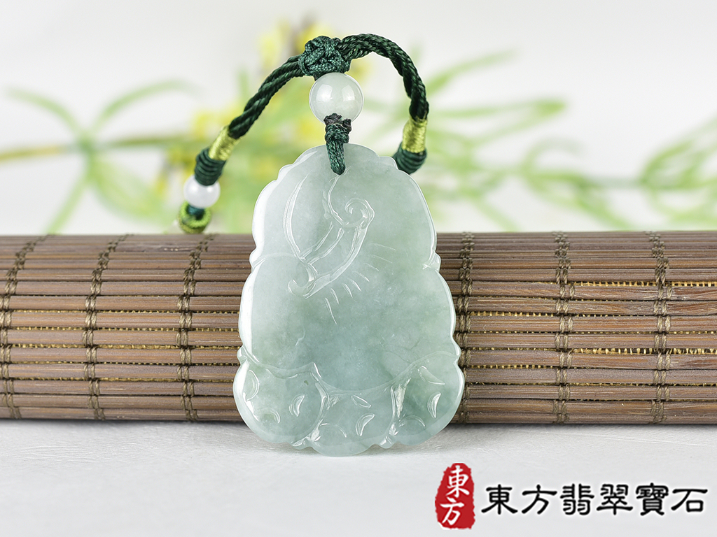 翡翠牛項鍊玉珮(牛運乾坤:牛牌A貨翡翠牛玉珮、緬甸玉牛玉墜、牛十二生肖項鍊)。綠糯豆種牛,CO068。客製化訂做各種翡翠牛吊墜玉珮項鍊。★附A貨翡翠雙證書 3.jpg