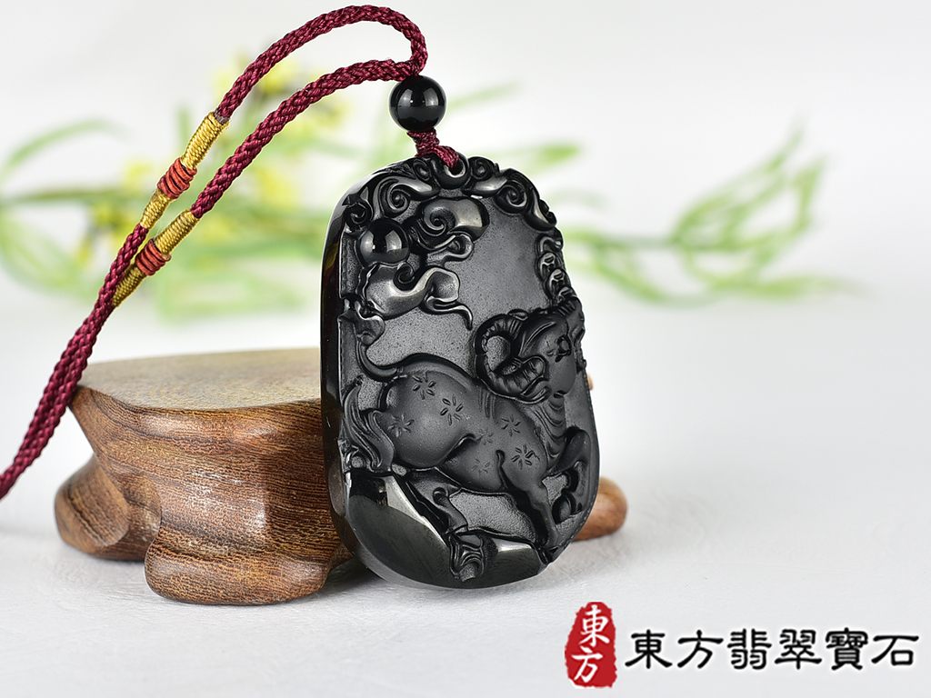 黑曜石牛項鍊玉珮(牛運亨通:牛牌黑曜石牛玉珮、黑曜石牛玉墜、牛十二生肖項鍊)。黑曜石牛,CO069。客製化訂做各種黑曜石牛吊墜玉珮項鍊。★附東方翡翠寶石保證卡 2.jpg